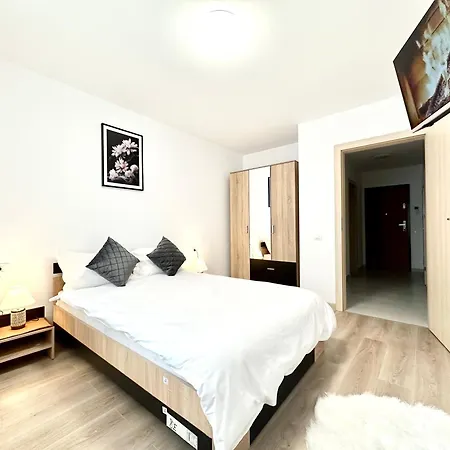 Urban Plaza Astra - Rise Private & Apartment Brasov