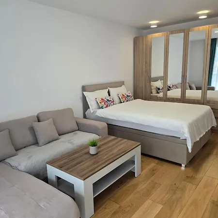 Urban Plaza Astra - Rise Private &